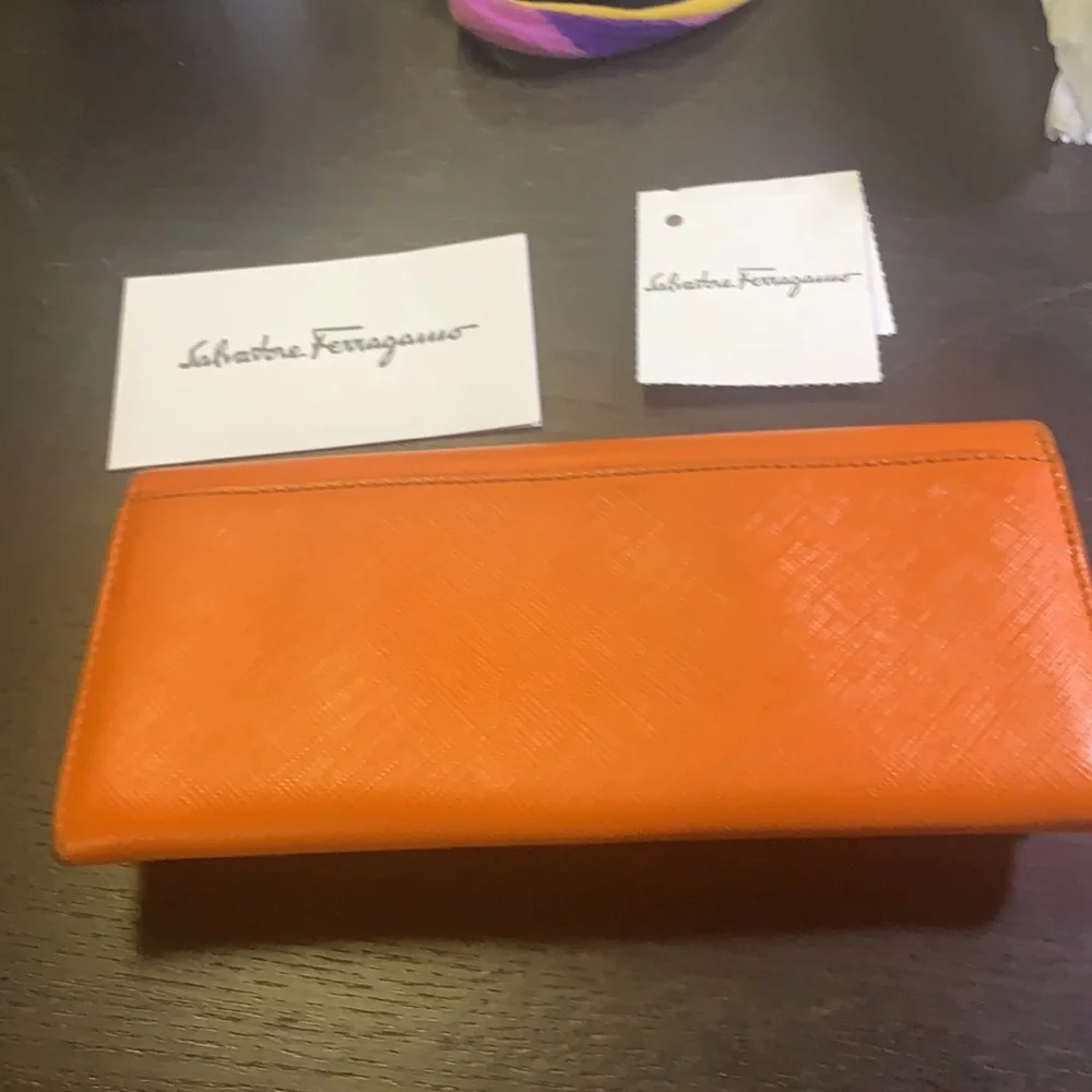 💗SALE💗 Salvatore‎ Ferragamo leather wallet